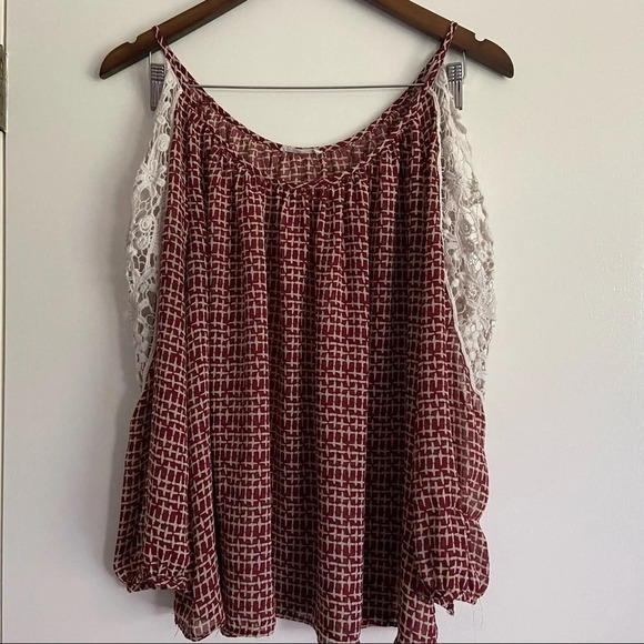 Pattern Cold Shoulder Floral Lace Blouse Size Large Red STYLE T22284RK - Picture 10 of 10
